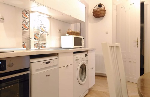Ujlipotvaros Apartment | elite suite, old town, fast wifi, central heating