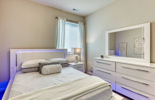 Silver Lake House | ELITE VILLA: Luxury stay, enjoy hot tub