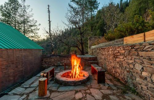 Kumharsain Villa | ELIVAAS 1 BHK Premium Cottage with Sauna - Everly