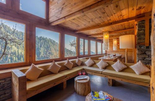 Kumharsain Villa | ELIVAAS 3 BHK Cottage with Garden & Sauna - Silvana
