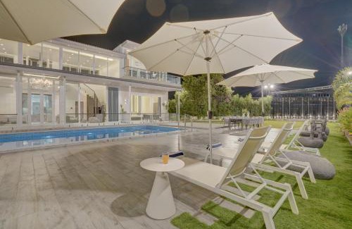 Lonavala Villa | ELIVAAS Meraki Villa - Luxe 5 BHK Glass Villa With Private Pool, Balcony, Garden & Gazebo