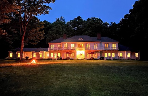 Mount Vernon Cottage | Elizabeth Cottage within historic Elizabeth Arden Estate in Belgrade Lakes.