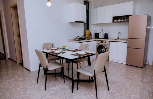 Remera Apartment | Elizabeth Golf Apartment offers accommodations with access to beauty services.