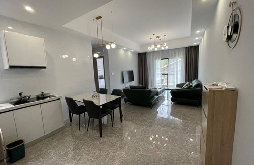 Remera Apartment | Elizabeth Golf Apartment offers accommodations with access to beauty services.