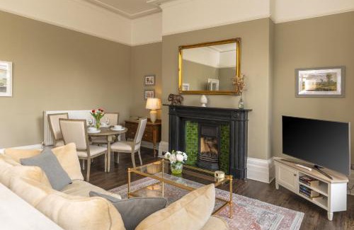 Cheltenham Apartment | Elizabeth House 1 - By Luxury Apartments