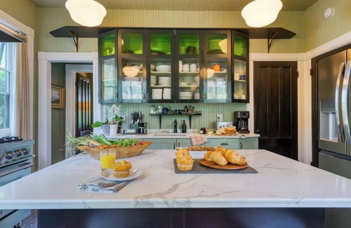 Leeds House | Elizabeth House + Creekside Cabins - Hudson Valley - Event Estate Sleeps 20