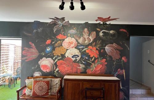 Tzaneen House | Elizabeth the 7th