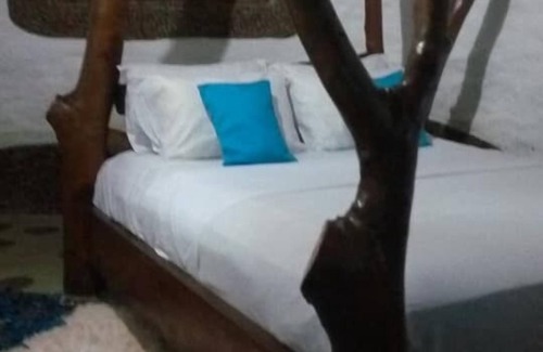 Buchanan House | Elizabeth Village and Resort
