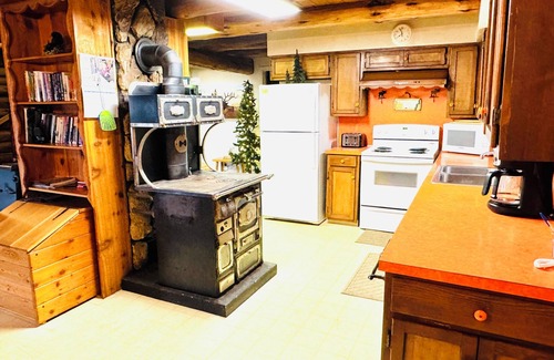 Elk City House | Elk City Escape - Amazing Views, Elk, & Wildlife