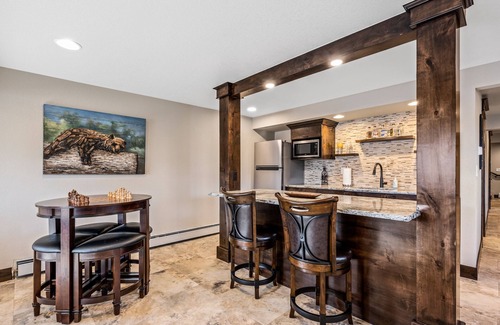 Estes Park House | Elk Corner - Hot Tub, Foosball, Views & Court Yard!