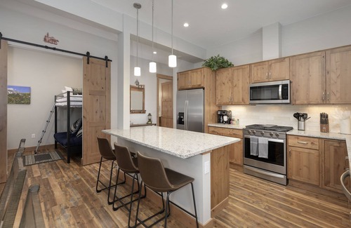 Fraser Condo | Elk Creek D102 private hot tub