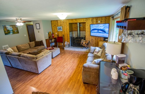 Forks House | Elk Creek Retreat by Olympic Coast Rentals