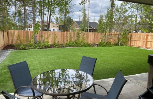 Ponderay House | Elk Grove Getaway