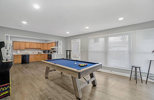 Elk Grove Village House | Elk Grove Village Rental