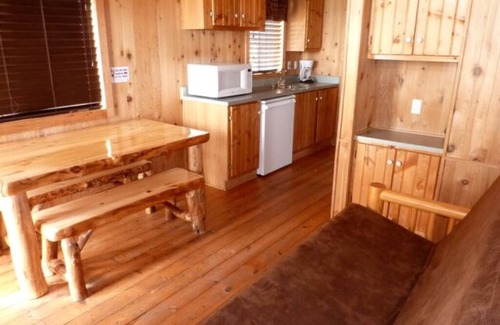 West Yellowstone Cabin | Elk Haven Camping Cabin 11