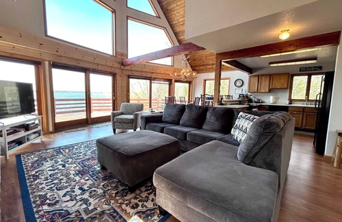Bergland House | Elk House Hideaway on Lake Gogebic~Hot Tub & Sauna