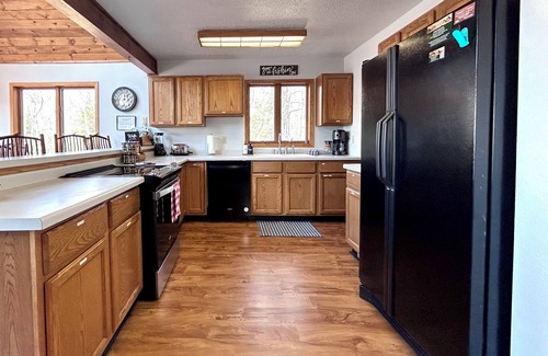 Bergland House | Elk House Hideaway on Lake Gogebic~Hot Tub & Sauna