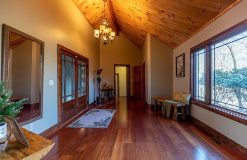 Banner Elk House | Elk Island at River Run
