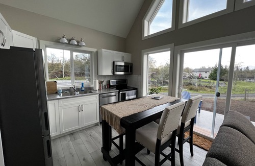 Sooke House | Elk Lodge in Sooke