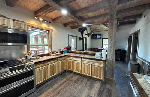 Plains Cabin | Elk Lodge