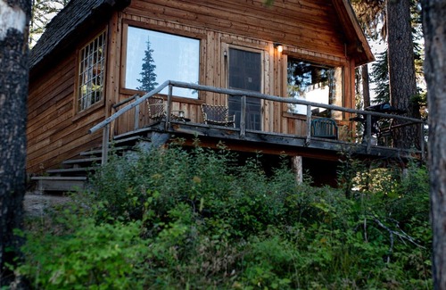 Condon Cabin | "Elk's Run" Rustic Cabin Hidden Among The Pines At Falls Creek.