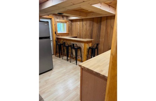 Austin House | Elk/trout/hunting/star gazing 4 bdrm, 2 bath cabin