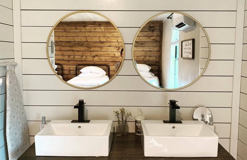 Canton Resort | ElKen Retreat Experience: relax, rest, enjoy Suite 3