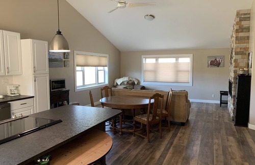Jefferson City House | Elkhorn Mountain Views - One Bedroom House/2 Car Garage - Helena - Jeff City