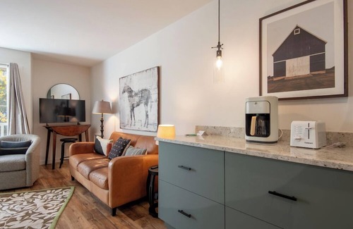 Elkhorn Village Condo | Elkhorn Village 2079 - New Listing! Access to Elkhorn Amenties