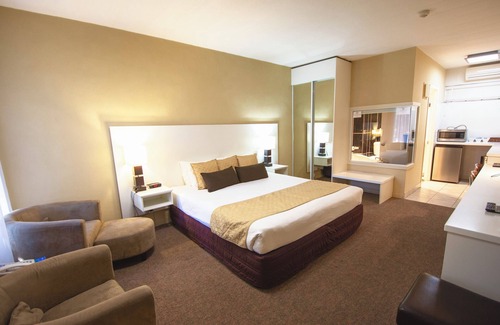 Alice Springs Hotel | Elkira Court Motel