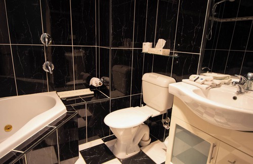 Alice Springs Hotel | Elkira Court Motel