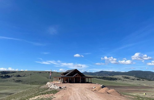 Philipsburg Cabin | ElkView Outpost at Rock Creek Montana