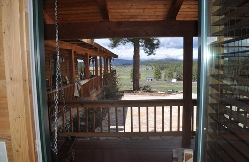 Pagosa Springs Bed & Breakfast | Elkwood Manor Bed & Breakfast