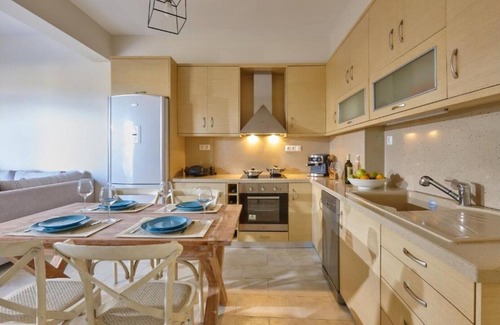 Kalamaki Apartment | Elkysti Crete Superior Apartment "Nikos"