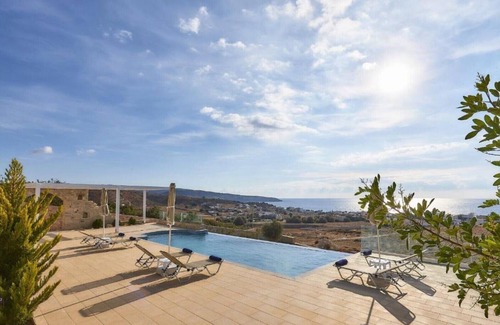 Kalamaki Apartment | Elkysti Crete Superior Apartment "Nikos"