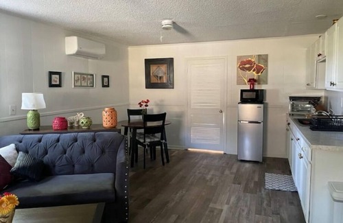 Harkers Island Apartment | Ell's Room