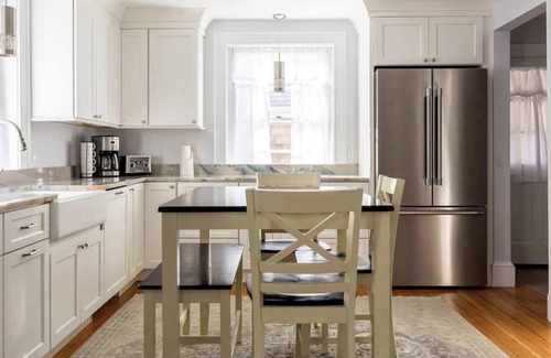 Ocean Drive Apartment | Ella's Captain Quarters