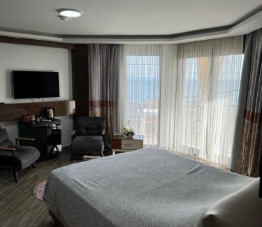 Gure Hotel | Ella Willa Suite House Butik Otel