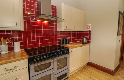Wackerfield House | ELLABERRY, family friendly, with open fire in Ingleton, County Durham