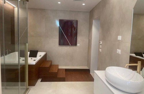 Cosenza House | Ellebi Galleria e Dimora D'arte