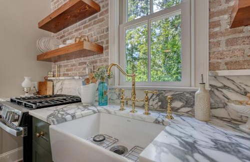 Summerville Historic District House | Elledot Cottage