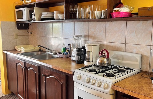 Seatons Village Apartment | Ellen Bay Cottages Offers 1 Bedroom Studios And 2 Bedroom Apartments For Rent.