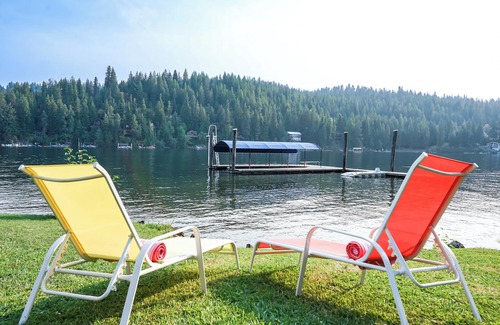 Coeur d'Alene House | Ellen's Escape in Rockford Bay/Lake CDA — no wake zone and family friendly.