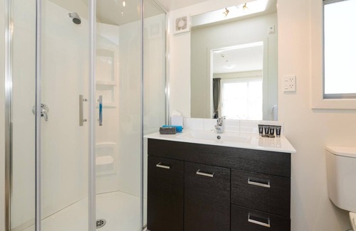 Blenheim Hotel | Ellena Court Motel