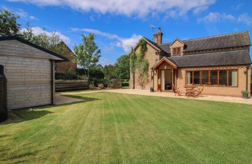 Ellenhall House | Ellenhall Farm Cottage