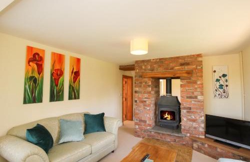 Ellenhall House | Ellenhall Farm Cottage