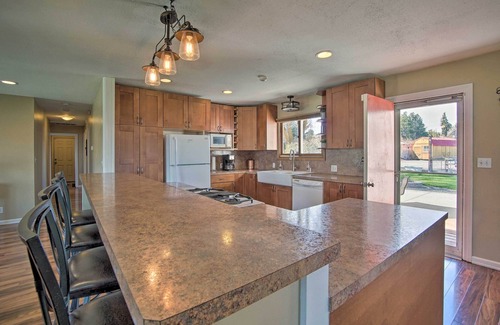 Ellensburg House | Ellensburg Home w/Mountain Views on 3 Acres!