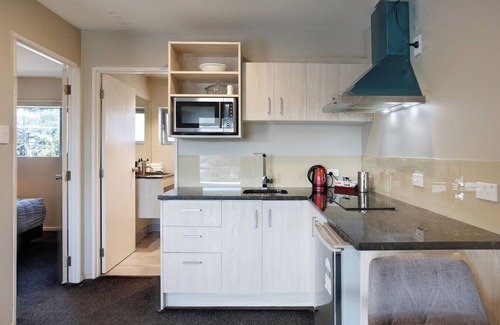 Greenlane - Ellerslie Hotel | Ellerslie Palms Motel