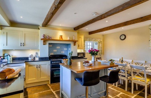Grassington House | Ellesmere House - Five Bedroom House, Sleeps 10