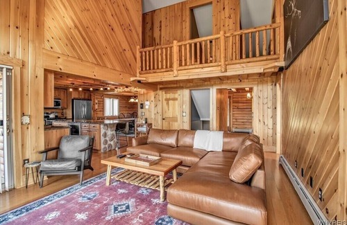 Farmersville Station Cabin | Ellicottville Cabin w/hot tub, stocked pond & 150+ acres of land to explore!